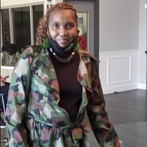 Meet your Posher, Janice